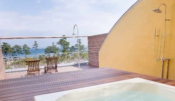 ■本館客室３階テラス■