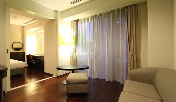 デラックスツイン（バルコニー付）