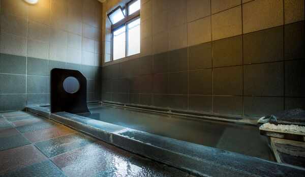 【貸切風呂】温泉で身も心もほっこりと♪（無料）