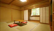 和室10畳（バス・トイレ付き）