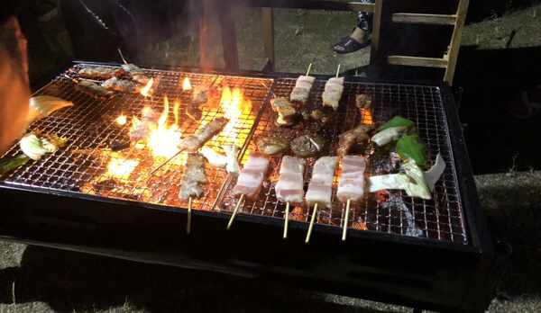 バーベキュー（すぐ前の広場で花火に星空観賞）