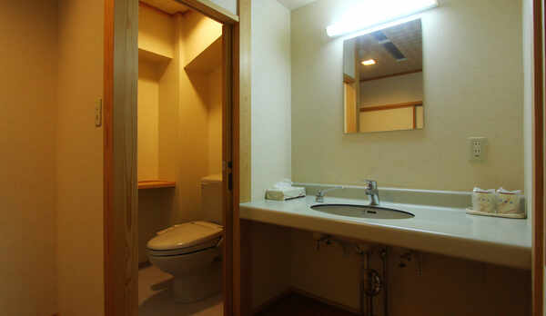 全室洗面・ウォシュレットトイレ付きの和室になります