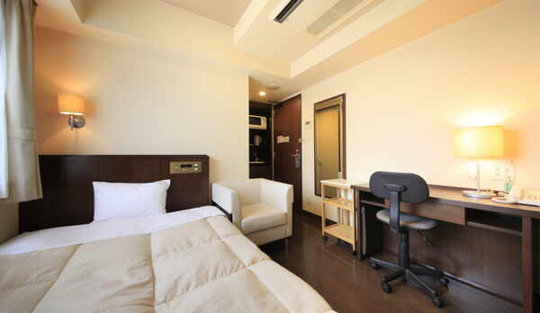 シングルルーム（ダブルベッド）