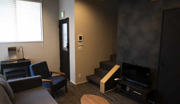 １０２号室　リビングルーム