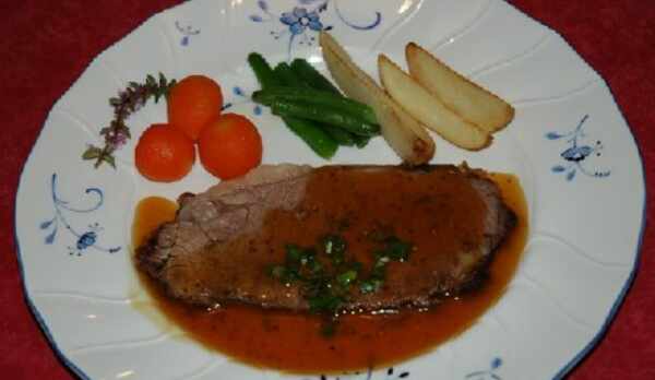 ロースとビーフ