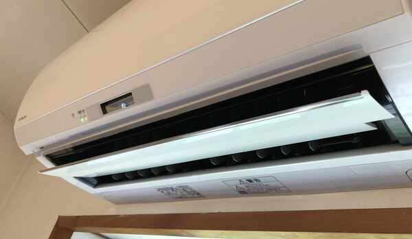 客室　冷暖房エアコン