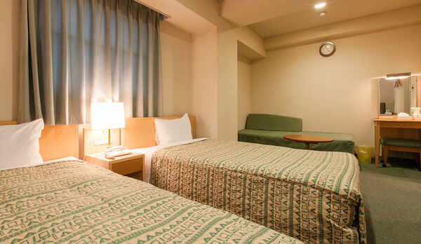 ツイン洋室／喫煙及び禁煙ルーム有
