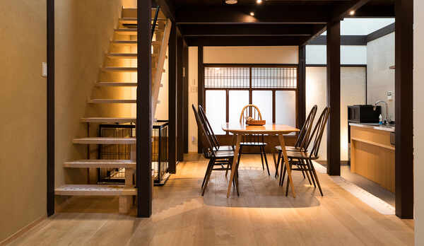 1階ダイニングスペース