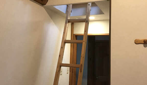 ロフトのハシゴ