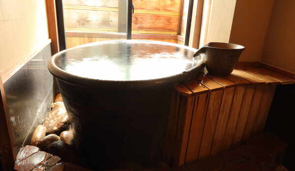 望郷風景【いわかがみ・あざみ】和室8畳