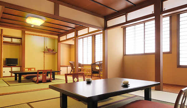 本館【和室16畳＋ベッドルーム】（2階、禁煙）