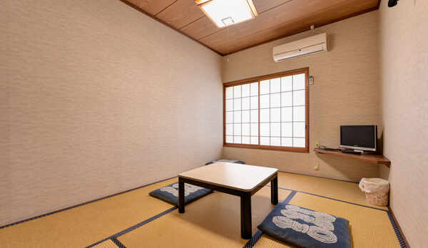 *和室6畳（客室一例）/一人旅やカップルにオススメ！足を伸ばしてのんびりとお寛ぎ下さい。