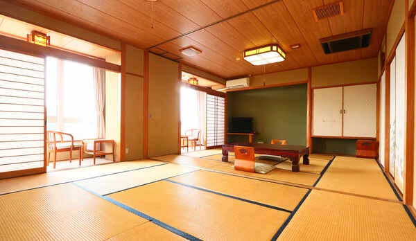 大きいお部屋もございますので大人数グループ様はご相談下さい