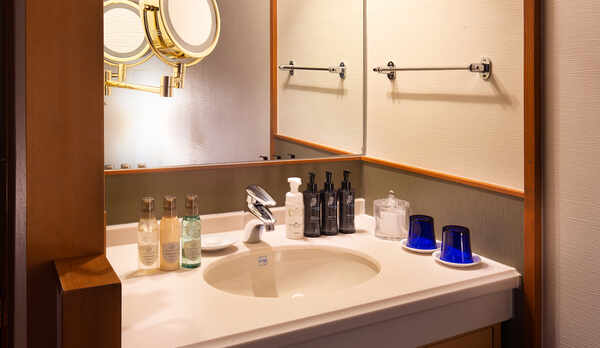 客室【集】（客室画像は一例です）