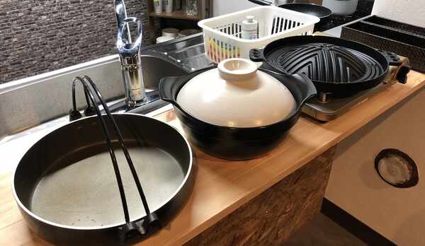 １階　鍋・ジンギスカン・焼肉・すき焼きお楽しみください。