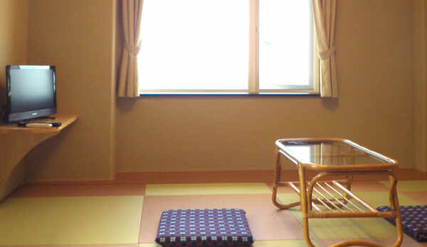 *【客室一例】無線LAN完備♪お部屋でのインターネット接続が可能！