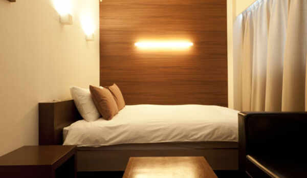 デラックスルーム（無垢のフローリング）