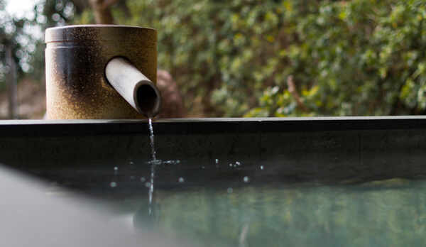 《温泉》当館の大浴場、貸切露天風呂、露天風呂付客室は全て天然温泉です