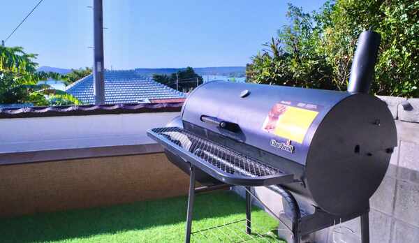 BBQだけでなく、ピザやスモーク・蒸し焼き、ハンバーガーやマリネなど様々な料理を楽しむことも♪