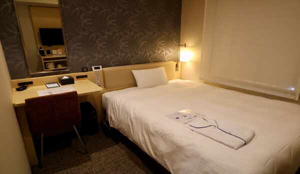 スタンダードルーム シモンズベッド（140cm幅）12.5㎡