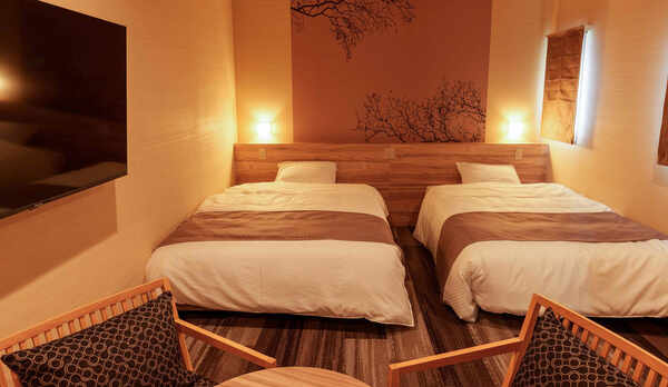 ・【プレミアDXセミダブルツイン】ゆったりとした広いお部屋。お二人の旅にぴったりです