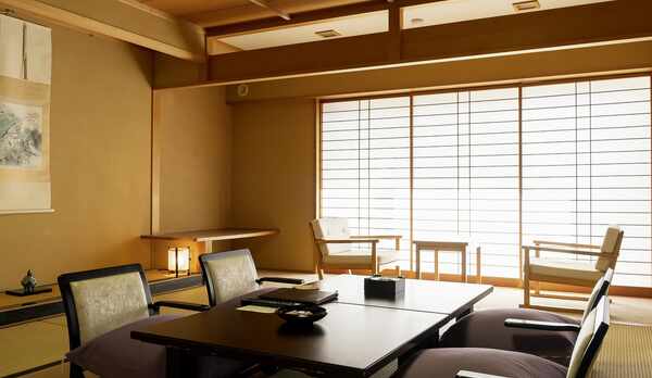 新館１２.５帖和室