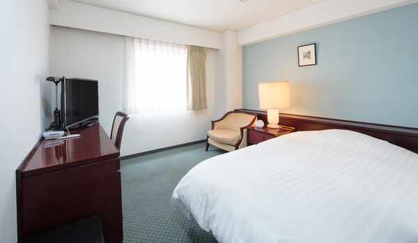 デラックスシングル【18㎡・ベッド幅120㎝】