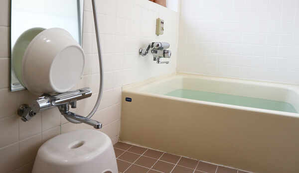 *家族風呂は、貸切でのご利用が可能です。お時間は22：30までとなります。