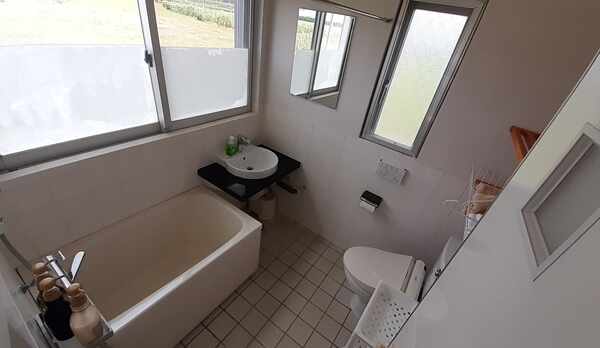 2階の部屋　浴室