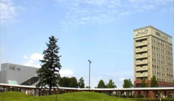 【ご案内】JR新庄駅東口（改札から連絡通路で反対側へ）から徒歩1分です。