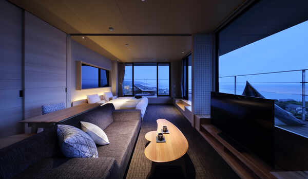 ラグジュアリー