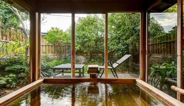 *【貸切露天風呂】1階/海（チェックイン時、先着順のご利用です）