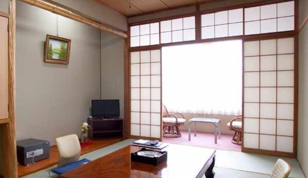 本館和室７.５畳部屋