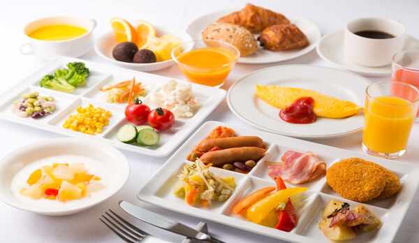 【朝食】洋食盛りつけ(一例)