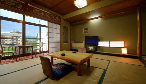 【和室】ゆったり過ごせる和室