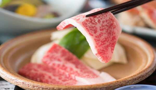 【国産牛の陶板焼き】アニバーサリープランでご賞味頂けます