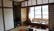 客室　♪８畳プラス２畳広縁♪