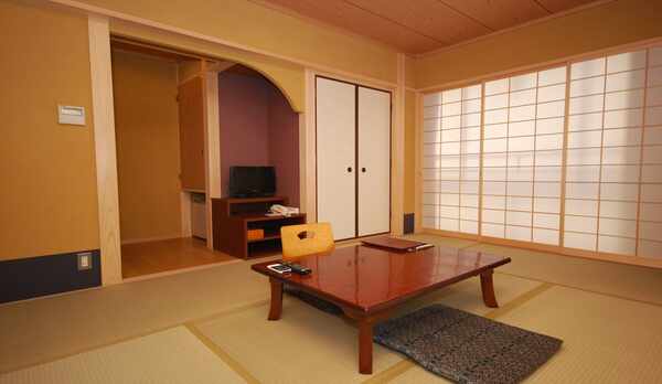 和モダン和室6畳（バス、シャワートイレ付／南館）