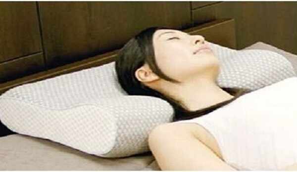 フランスベッドのハイクオリティ低反発まくら(コンフォートルーム限定)最良の睡眠を追求します。