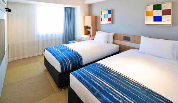 【お部屋の紹介】全てのお部屋は琉球畳の床地で、WiFi完備・禁煙・空気清浄機付きです。