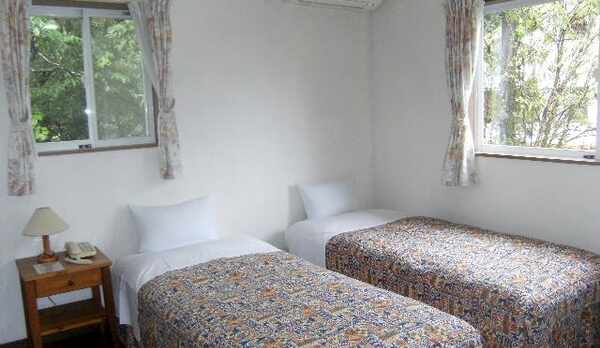 洋室【カップルツイン】