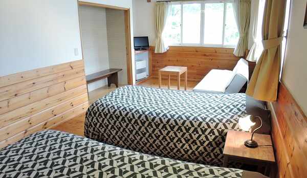 *【洋室一例】シングルベッド使用のお部屋。