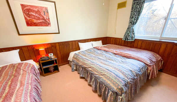 シャワー付トリプルルーム