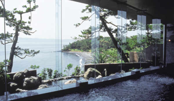 眺望の湯（錦江湾を望む）