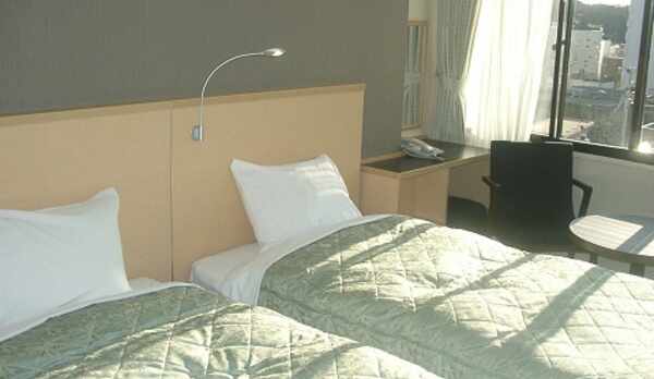 洋室トリプルのお部屋です。1名様から3名様までご自由にご利用できます。