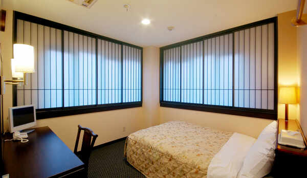 キレイでお勧め★最上階ダブルルーム