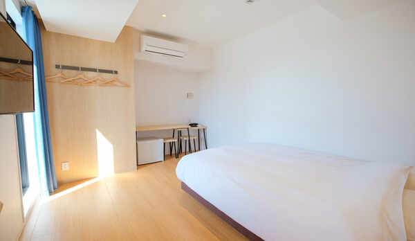 セミダブル・ダブルルーム