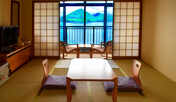 西館湖側和室