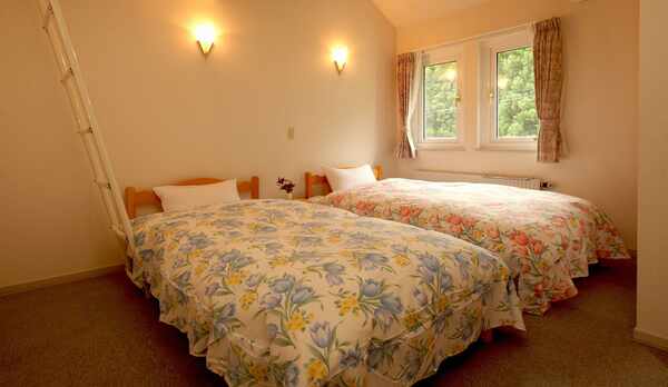 【洋室ツインルーム】定員3名様/ロフト部分1名様宿泊可能