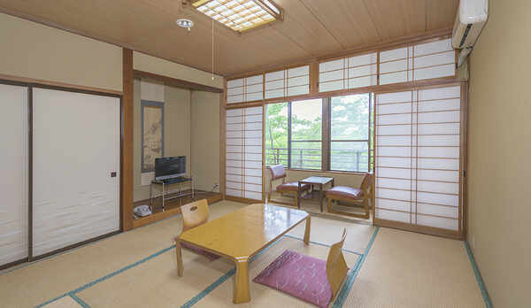 バス・トイレ付き